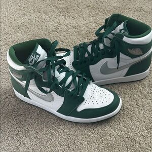 Nike Air Jordan 1 high Green and Silver size 11